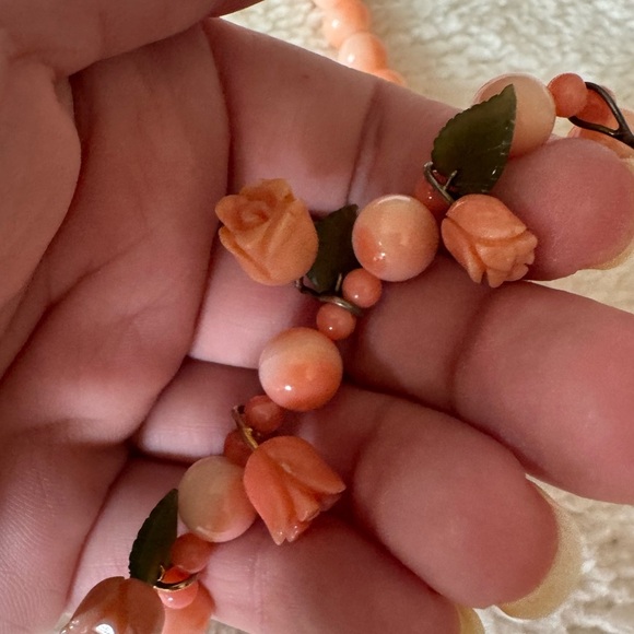14K Gold Filled Angel Skin Coral Roses Hand Carved Necklace Museum Quality - Picture 10 of 14